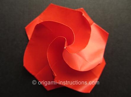 简单旋转折纸玫瑰花的基本折纸威廉希尔中国官网
手把手教你制作精致的旋转折纸玫瑰