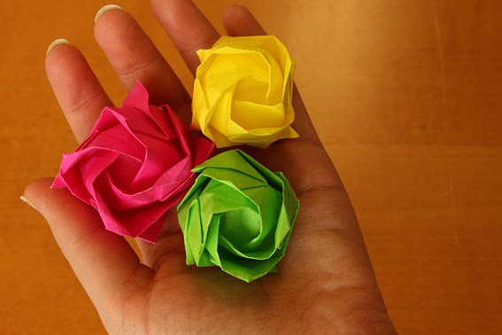折纸川崎玫瑰花的折纸图解威廉希尔中国官网
手把手教你制作精美的川崎玫瑰花
