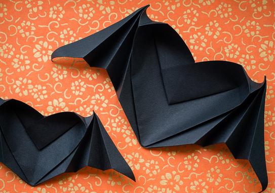 折纸大全图解威廉希尔中国官网
手把手教你制作漂亮的带蝙蝠翅膀的折纸心
