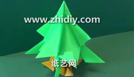 组合折纸圣诞树的基本折法威廉希尔中国官网
手把手教你制作漂亮的组合折纸圣诞树