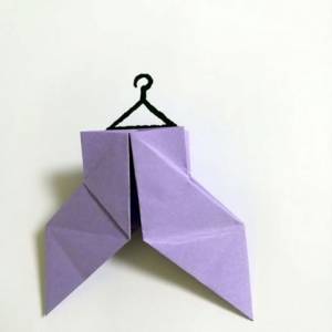 简单的儿童折纸小裤子制作威廉希尔中国官网
