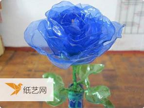 利用饮料瓶塑料瓶制作漂亮的塑料玫瑰花图解威廉希尔中国官网
