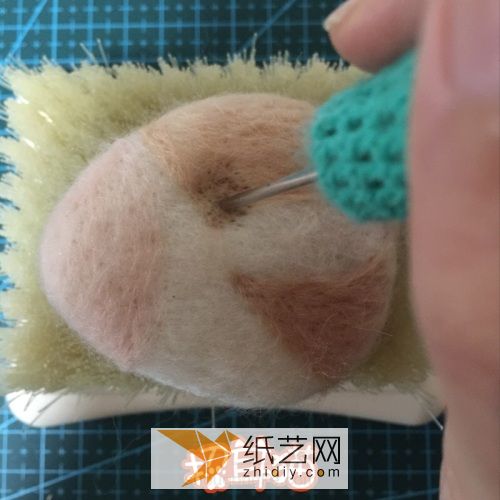 【招耳猫】羊毛毡威廉希尔中国官网
之松鼠胸针 第9步