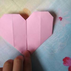超级简单的折纸爱心制作威廉希尔中国官网
 让你不再发愁情人节礼物啦