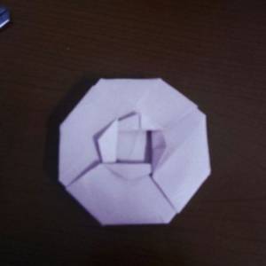 超简单折纸纸艺花折纸山茶花的制作威廉希尔中国官网
