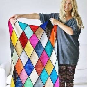 看着像是七巧板拼成的漂亮威廉希尔公司官网
针织毯子花样图解