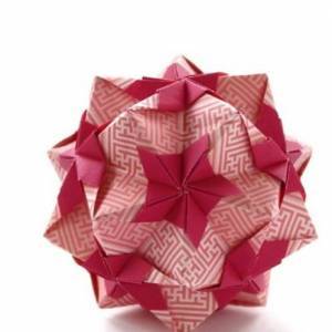 一款非常喜庆的折纸花球的折叠方法图解威廉希尔中国官网
