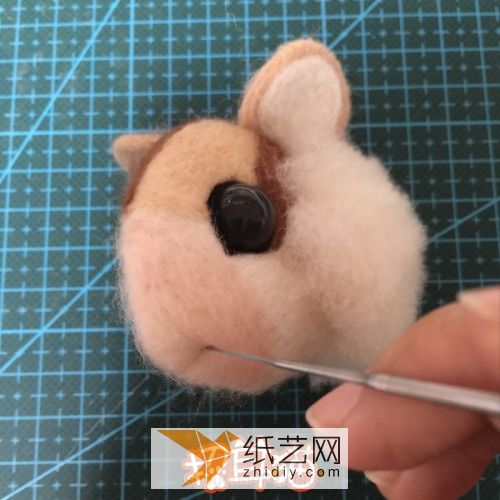 【招耳猫】羊毛毡威廉希尔中国官网
之松鼠胸针 第32步
