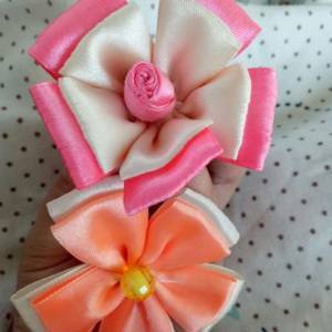 漂亮简单的丝带花母亲节礼物的制作方法