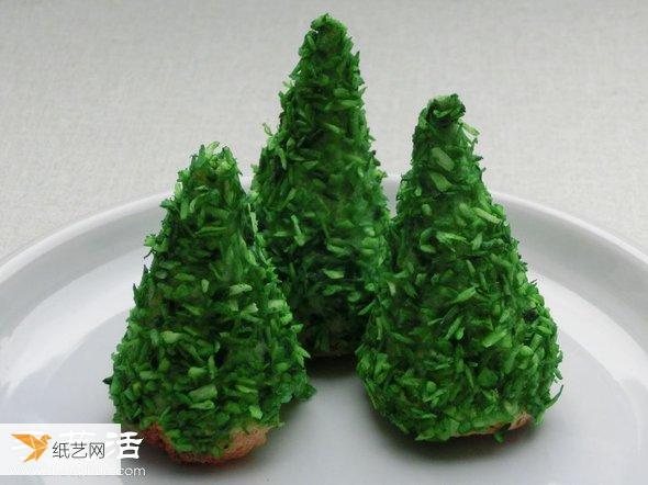 自己动手制作迷你型圣诞树蛋糕﻿的做法威廉希尔中国官网
