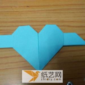 情人节威廉希尔公司官网
折纸带翅膀的折纸心