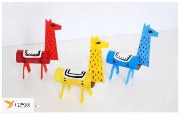 使用卫生纸卷筒卡纸威廉希尔公司官网
制作的儿童玩具骆驼马