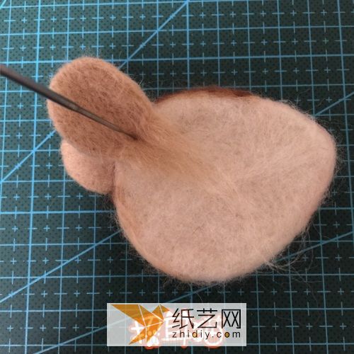 【招耳猫】羊毛毡威廉希尔中国官网
之松鼠胸针 第22步