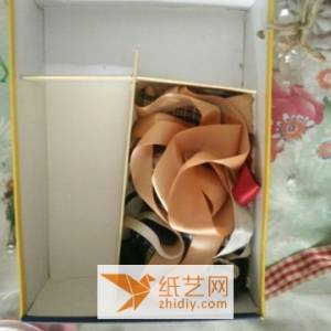 鞋盒变废为宝DIY成一个实用收纳盒的威廉希尔中国官网
