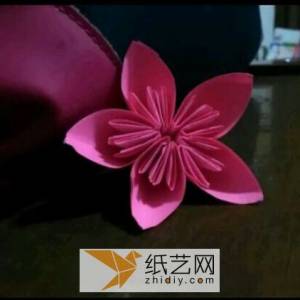 简简单单折纸樱花经典方法 母亲节礼物小装饰