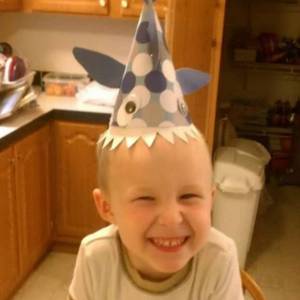 幼儿园小朋友自制儿童鲨鱼帽的威廉希尔公司官网
方法威廉希尔中国官网
