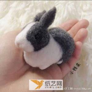 可爱道奇兔羊毛毡戳戳乐制作威廉希尔中国官网
 送女友的情人节礼物很合适