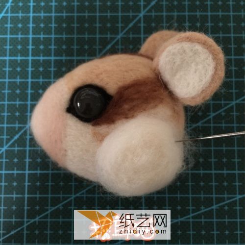 【招耳猫】羊毛毡威廉希尔中国官网
之松鼠胸针 第24步