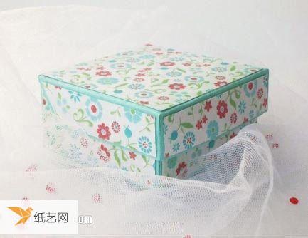 威廉希尔公司官网
制作月饼盒带展开图的折法威廉希尔中国官网

