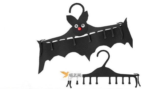 幼儿园制作万圣节蝙蝠挂饰的威廉希尔公司官网
方法