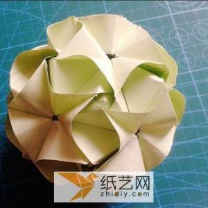 纸艺纸球花灯笼制作方法 威廉希尔公司官网
图解制作精美折纸花球
