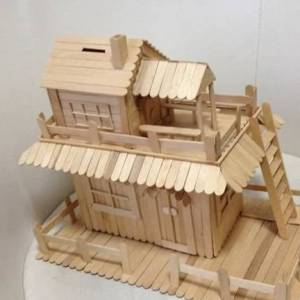 使用雪糕棒搭建起来的个性两层楼房屋模型制作威廉希尔中国官网
