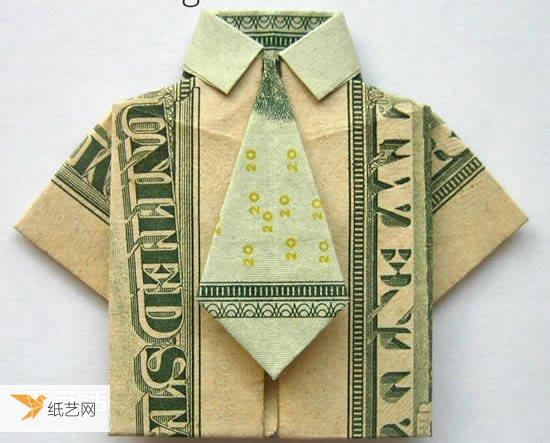 使用美元折纸折叠自带可爱小领带的短袖T恤的图解威廉希尔中国官网
