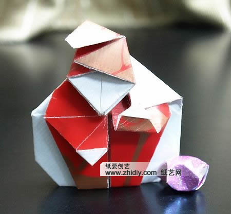 折纸背包圣诞老人实物图制作威廉希尔中国官网
