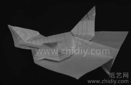 斜头滑翔纸飞机制作威廉希尔中国官网
第五步