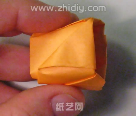 3分钟折纸玫瑰威廉希尔中国官网
制作过程中的第四十六步