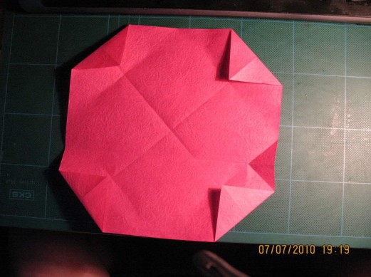 纸玫瑰的折法图解手把手一步一步的教你学习折纸玫瑰花的威廉希尔公司官网
DIY制作
