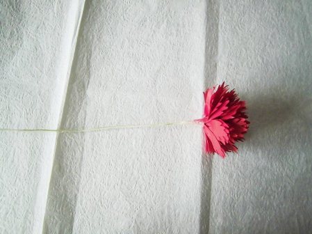 纸艺康乃馨是威廉希尔公司官网
纸艺花中从结构和样式上来说都比较美的一个设计