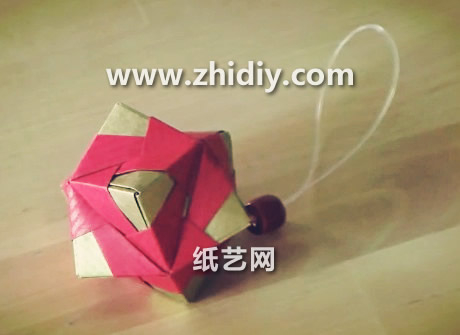圣诞节折纸花球的折法威廉希尔中国官网
手把手教你制作精美的圣诞节折纸装饰