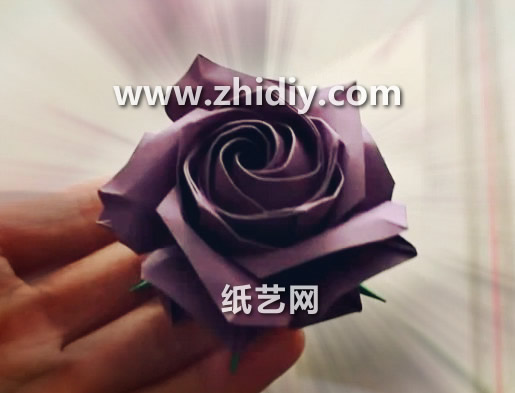佐藤折纸玫瑰花的折法视频威廉希尔中国官网
手把手教你制作出漂亮的折纸玫瑰花