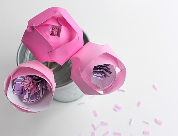 简单折纸玫瑰花的折法威廉希尔中国官网
教你制作精美的纸玫瑰花
