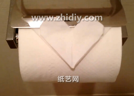 卫生纸卷纸折纸心设计和制作威廉希尔中国官网

