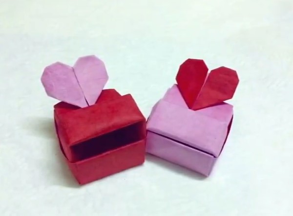 七夕情人节可爱折纸心盒子的折纸视频威廉希尔中国官网
