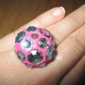 超轻粘土制作的闪闪亮的戒指DIY威廉希尔中国官网
