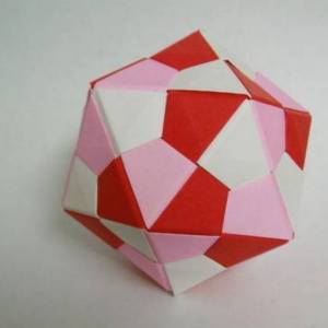 漂亮的多面体折纸纸球花制作威廉希尔中国官网
