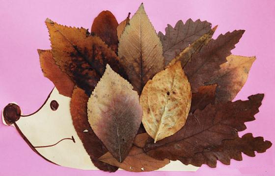 可爱的小刺猬树叶贴画立体画制作威廉希尔中国官网

