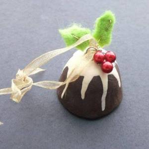 可爱的超轻粘土制作圣诞节装饰小铃铛DIY威廉希尔中国官网

