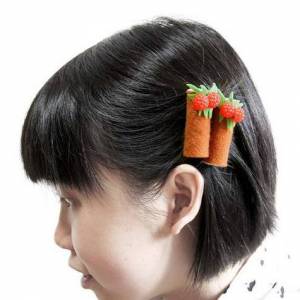 可爱的不织布草莓卷发卡圣诞礼物制作威廉希尔中国官网
