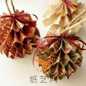 可爱的折纸松果圣诞节挂饰制作威廉希尔中国官网
