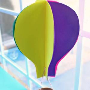漂亮的彩色纸艺热气球制作威廉希尔中国官网
