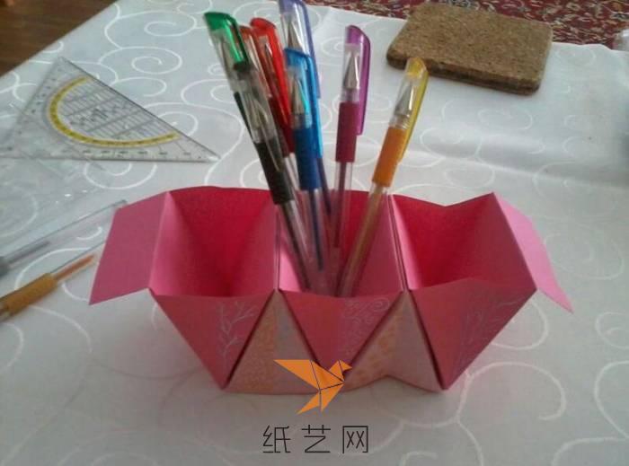 可拼插的折纸笔筒制作威廉希尔中国官网
