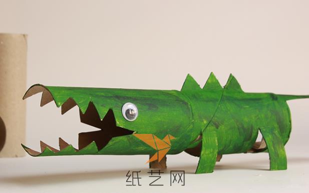 卫生纸筒制作的凶恶小鳄鱼威廉希尔中国官网
