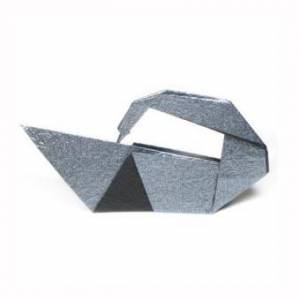 儿童折纸简单折纸天鹅制作威廉希尔中国官网
