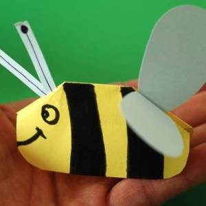 可爱简单折纸小蜜蜂儿童威廉希尔公司官网
小制作