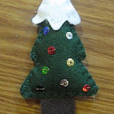 圣诞节圣诞树不织布小吊饰小装饰如何制作