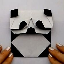 儿童折纸大熊猫的简单制作方法威廉希尔中国官网
